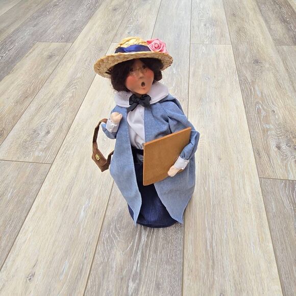 Byers Choice The Carolers Artist or Teacher 13" standing doll vintage 2000 - Picture 2 of 12